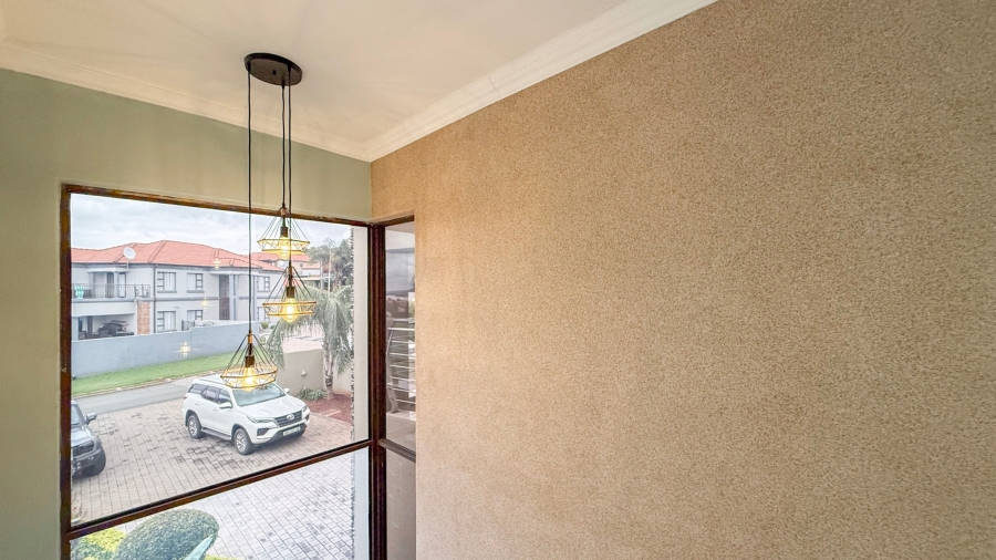 4 Bedroom Property for Sale in Birdwood Estate North West